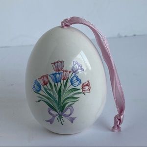 Russ Berrie Easter Egg ornament with bouquet of flowers 3” white vintage floral
